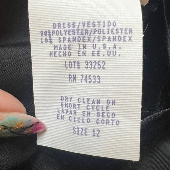 Jeffery & Dara Vintage Velvet Beaded Elegant Dress - Picture 9 of 12